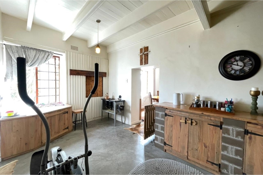 5 Bedroom Property for Sale in Stompneus Bay Western Cape